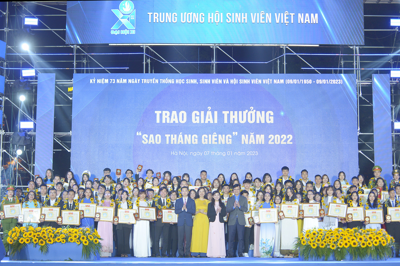 104 sinh viên là cán bộ Đoàn - Hội nhận giải thưởng 'Sao tháng Giêng' năm 2022.