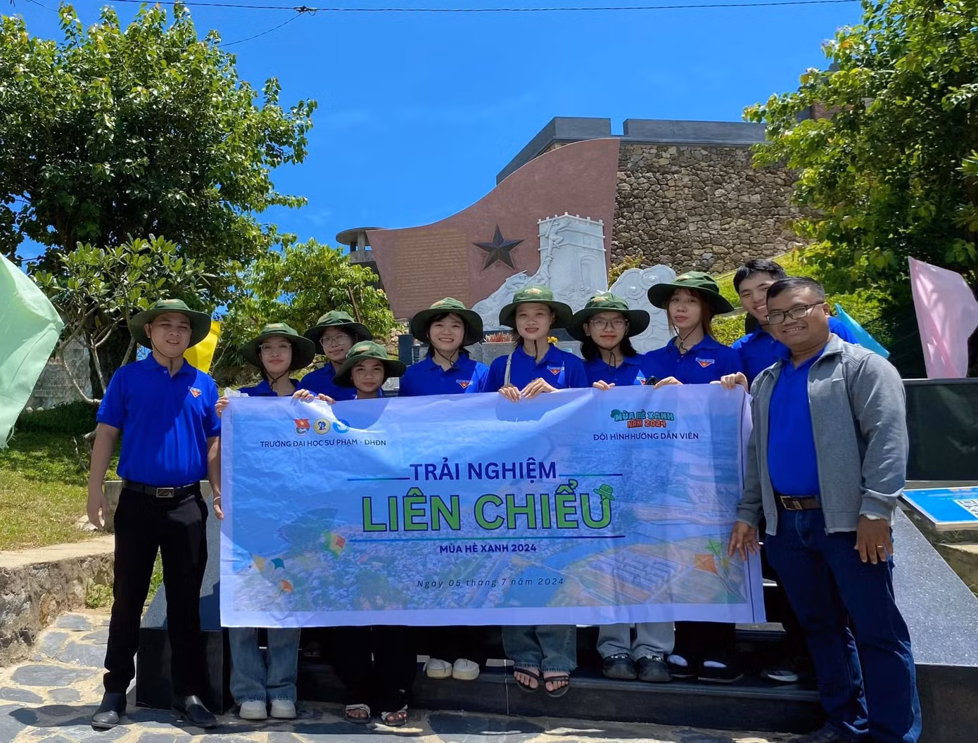 Các địa điểm được đội hình hướng dẫn viên du lịch Liên Chiểu.