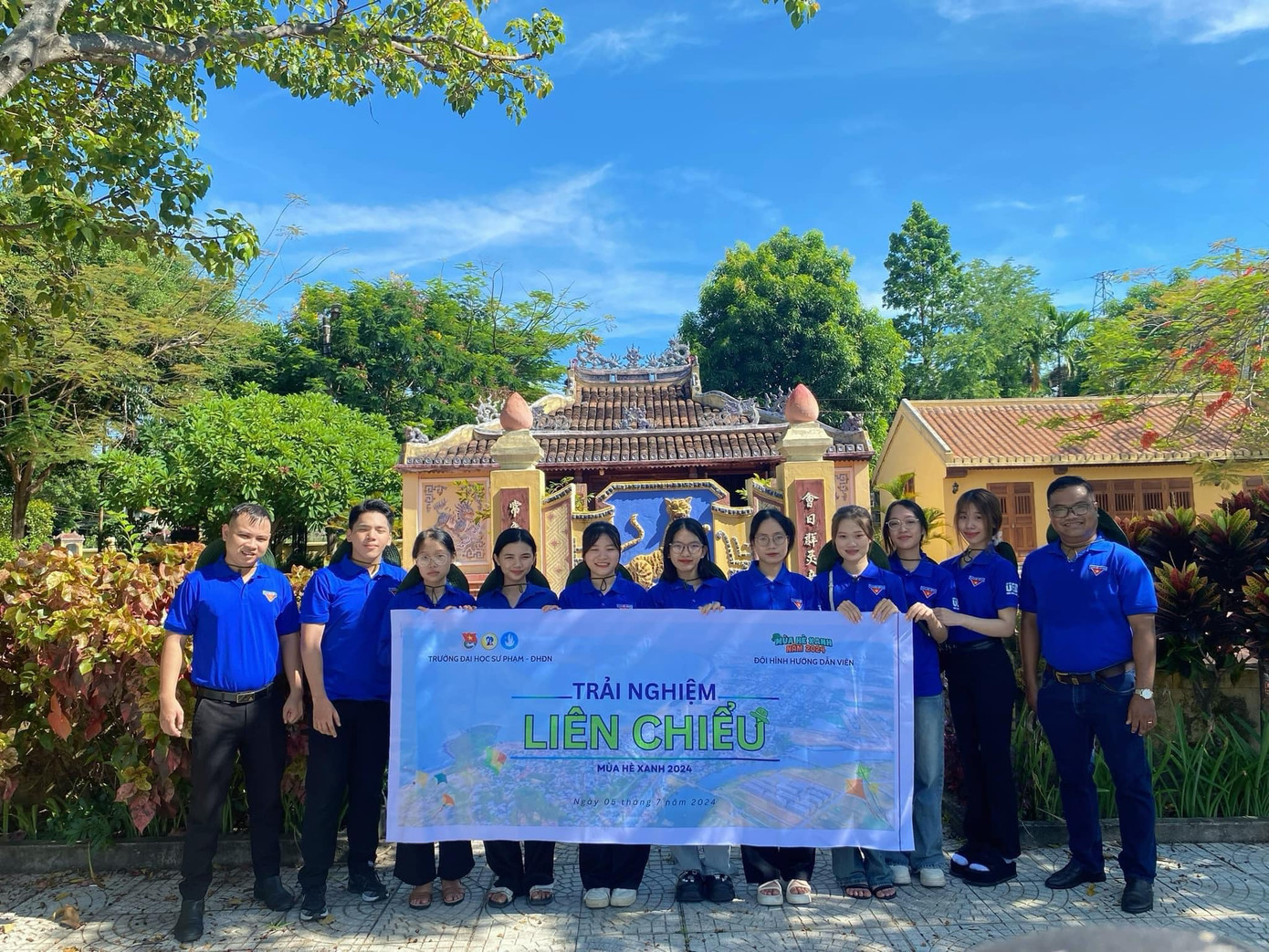 Các địa điểm được đội hình hướng dẫn viên du lịch Liên Chiểu. Các địa điểm được đội hình hướng dẫn viên du lịch Liên Chiểu.