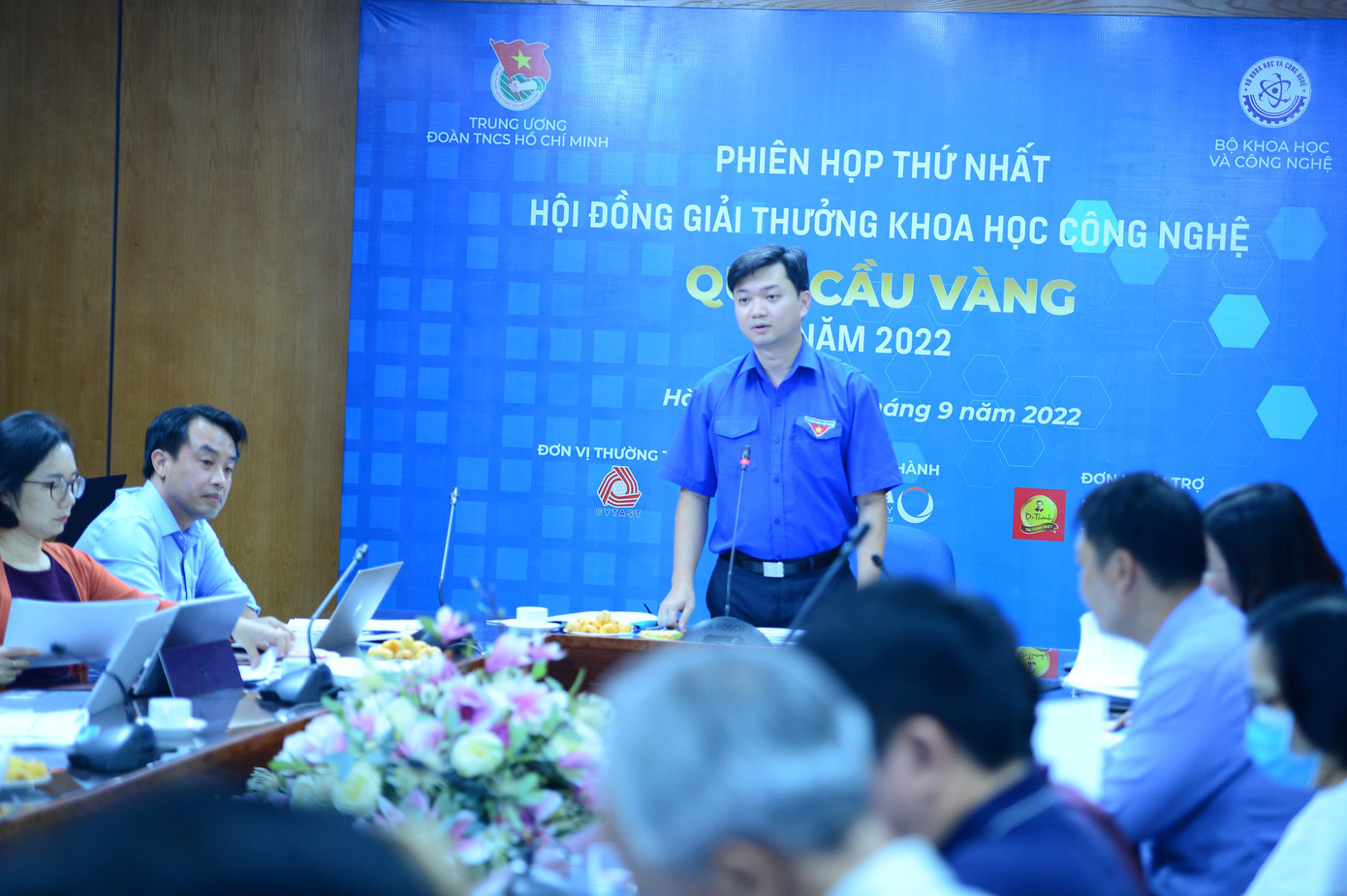 Anh Nguyễn Minh Triết - Bí thư T.Ư Đoàn, Chủ tịch T.Ư Hội Sinh viên Việt Nam chủ trì Hội đồng xét, chọn ra 20 đề cử cho Giải thưởng 'Quả cầu vàng', năm 2022. Anh Nguyễn Minh Triết - Bí thư T.Ư Đoàn, Chủ tịch T.Ư Hội Sinh viên Việt Nam chủ trì Hội đồng xét, chọn ra 20 đề cử cho Giải thưởng 'Quả cầu vàng', năm 2022.