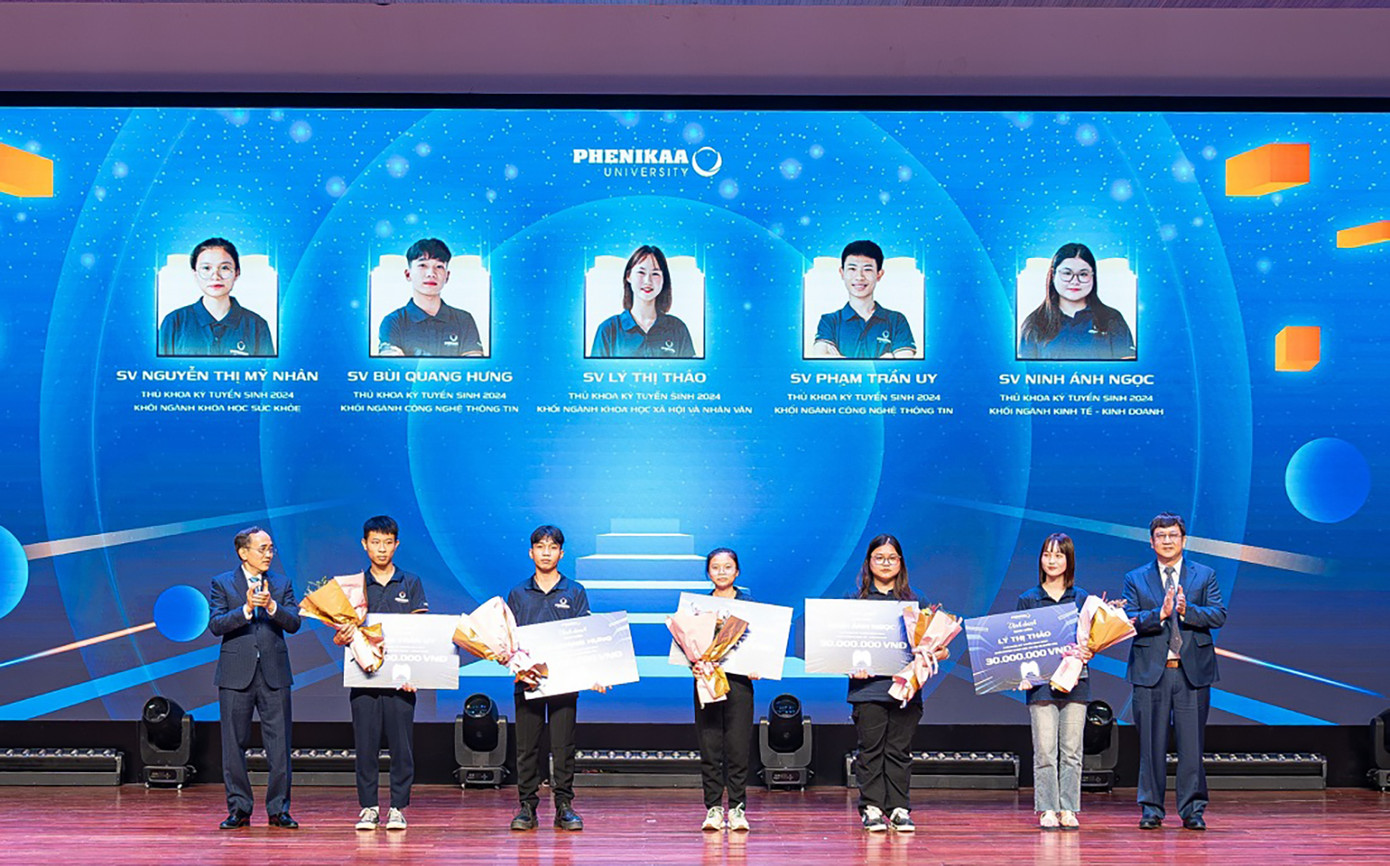 ĐH Phenikaa đa dạng các chính sách hỗ trợ học bổng, với tổng giá trị 50 tỷ đồng. ĐH Phenikaa đa dạng các chính sách hỗ trợ học bổng, với tổng giá trị 50 tỷ đồng.
