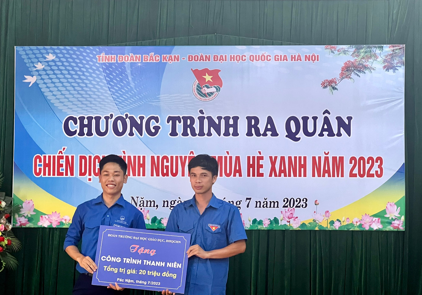 Chiến dịch 'Mùa Hè Xanh' năm 2023 của ĐHQG Hà Nội huy động từ cán bộ, giảng viên, đoàn viên thanh niên cùng các đơn vị tài trợ với tổng giá trị hơn 800 triệu đồng.