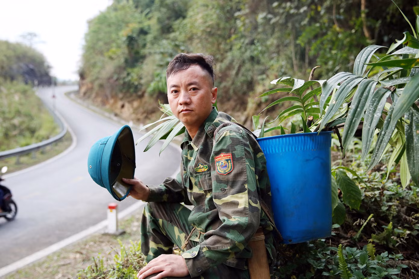 Chân dung thầy thuốc trẻ người Mông - Cứ A Súa. Ảnh: DƯƠNG TRIỀU Chân dung thầy thuốc trẻ người Mông - Cứ A Súa. Ảnh: DƯƠNG TRIỀU