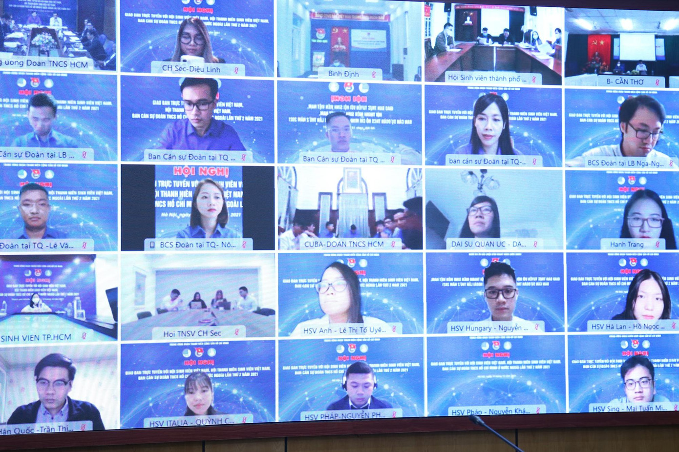 Hội nghị diễn ra theo hình thức trực tuyến trên các điểm cầu trong và ngoài nước. Ảnh: LÂM ĐĂNG HẢI Hội nghị diễn ra theo hình thức trực tuyến trên các điểm cầu trong và ngoài nước. Ảnh: LÂM ĐĂNG HẢI