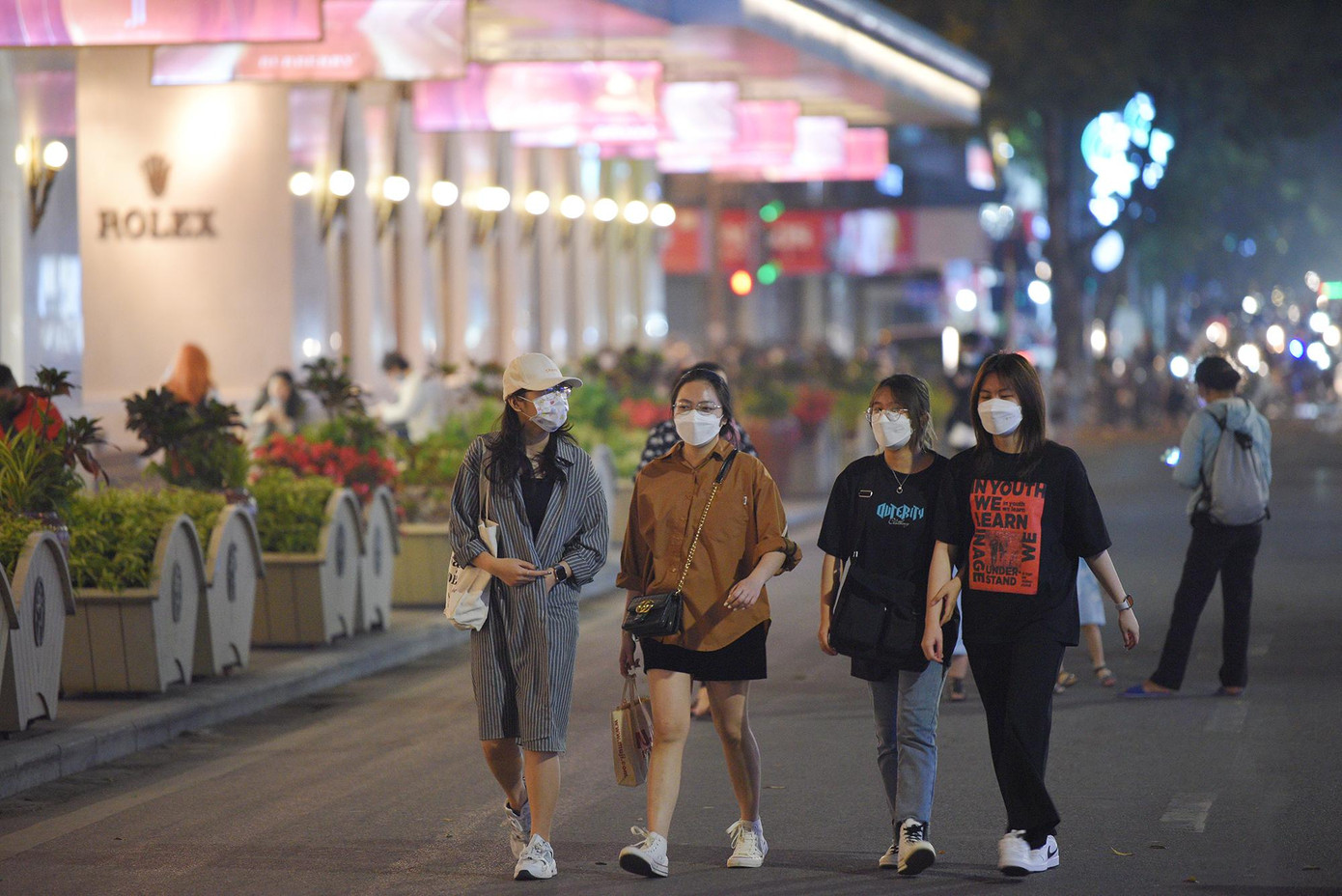 Nhiều bạn trẻ có cơ hội được hội ngộ với nhau sau thời gian dài bị ảnh hưởng bởi dịch COVID-19. Nhiều bạn trẻ có cơ hội được hội ngộ với nhau sau thời gian dài bị ảnh hưởng bởi dịch COVID-19.