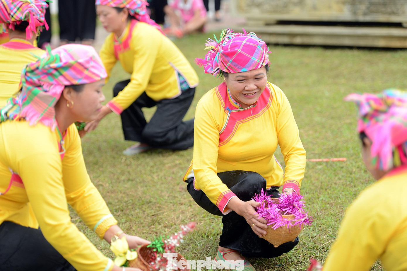 Đồng bào dân tộc Dáy trong màn biểu diễn nghệ thuật. Đồng bào dân tộc Dáy trong màn biểu diễn nghệ thuật.