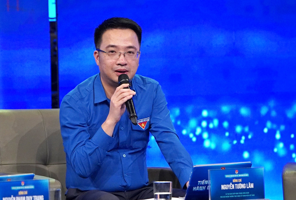 Anh Nguyễn Tường Lâm - Bí thư T.Ư Đoàn chia sẻ tại Diễn đàn.