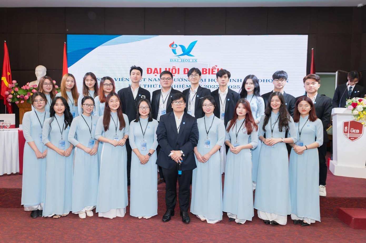 Ban Chấp hành Hội Sinh viên trường ĐH Kinh tế (ĐHQG Hà Nội), nhiệm kỳ 2023 - 2025.