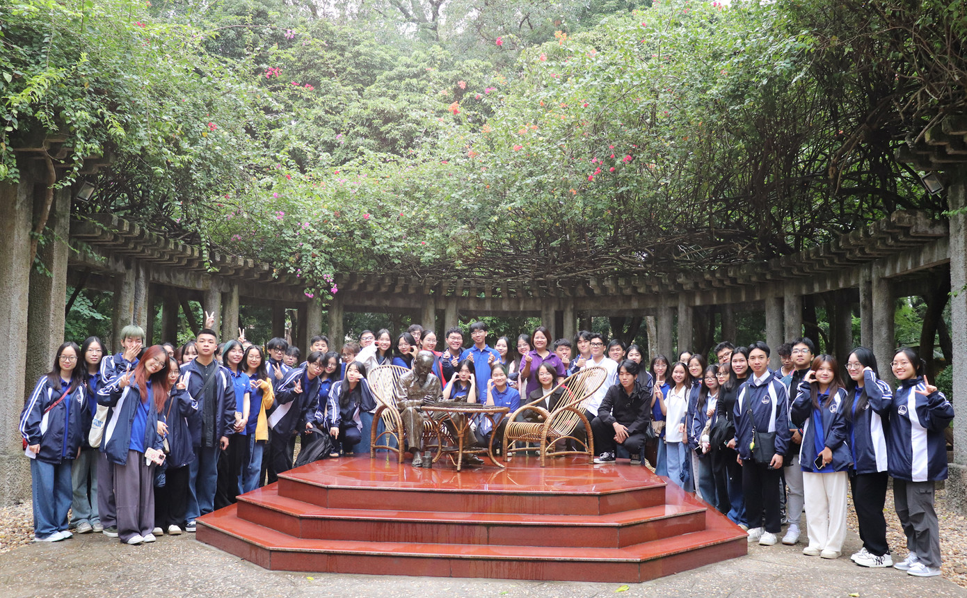 Chương trình diễn ra tại cụm di tích lịch sử gồm Lăng Bác, Phủ Chủ tịch và Bảo tàng Hồ Chí Minh.