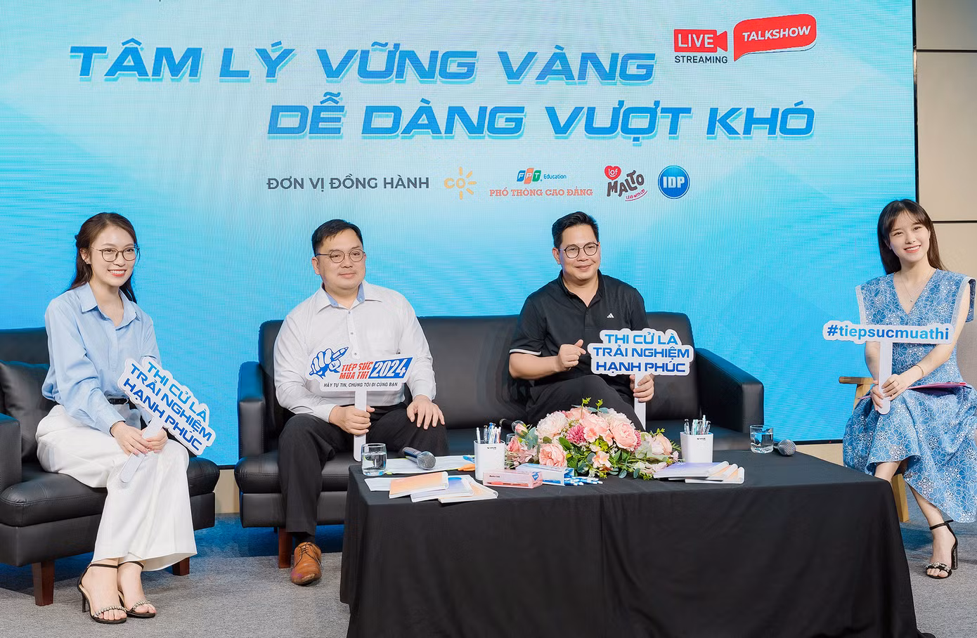 Các đại sứ chương trình 'Tiếp sức mùa thi' 2025 đồng hành với thí sinh.