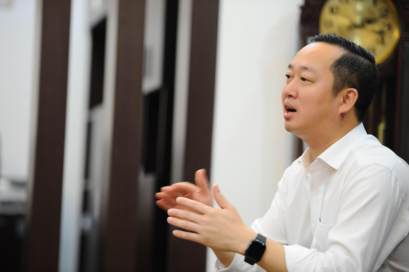 NGƯT, TS Đồng Văn Ngọc, Hiệu trưởng trường CĐ Cơ điện Hà Nội.