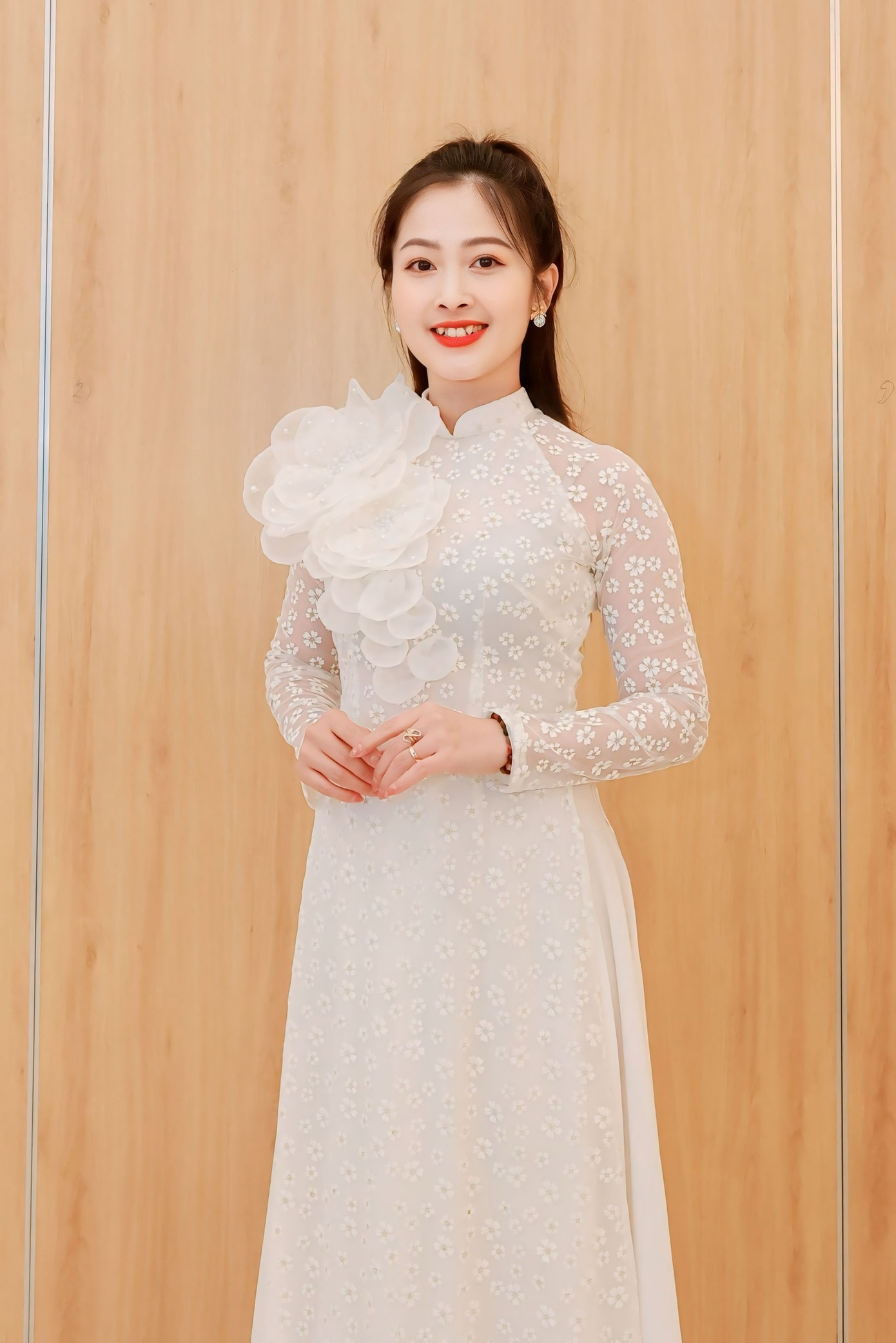 Cô giáo Lê Thị Khánh Hân là một trong 99 'Nhà giáo trẻ tiêu biểu năm 2024', vừa được T.Ư Đoàn vinh danh.