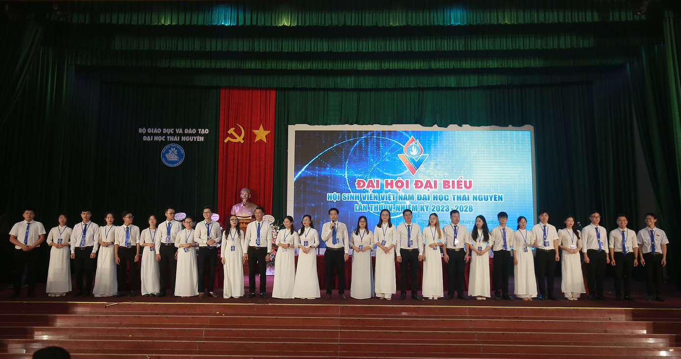 Ban Chấp hành Hội Sinh viên ĐH Thái Nguyên khóa IV, nhiệm kỳ 2023 – 2028 ra mắt Đại hội.