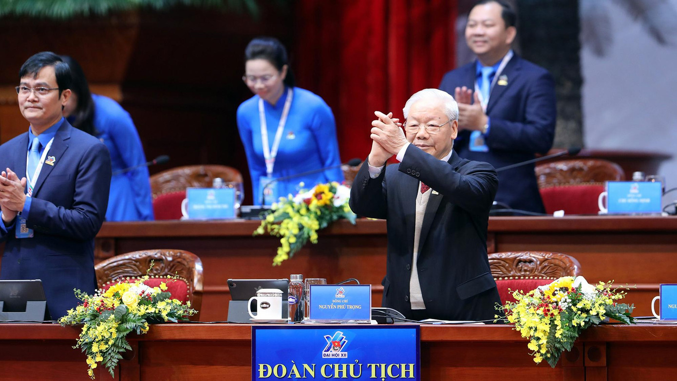 Tổng Bí thư Nguyễn Phú Trọng tham gia Đoàn Chủ tịch của Đại hội Đoàn toàn quốc lần thứ XII. Tổng Bí thư Nguyễn Phú Trọng tham gia Đoàn Chủ tịch của Đại hội Đoàn toàn quốc lần thứ XII.