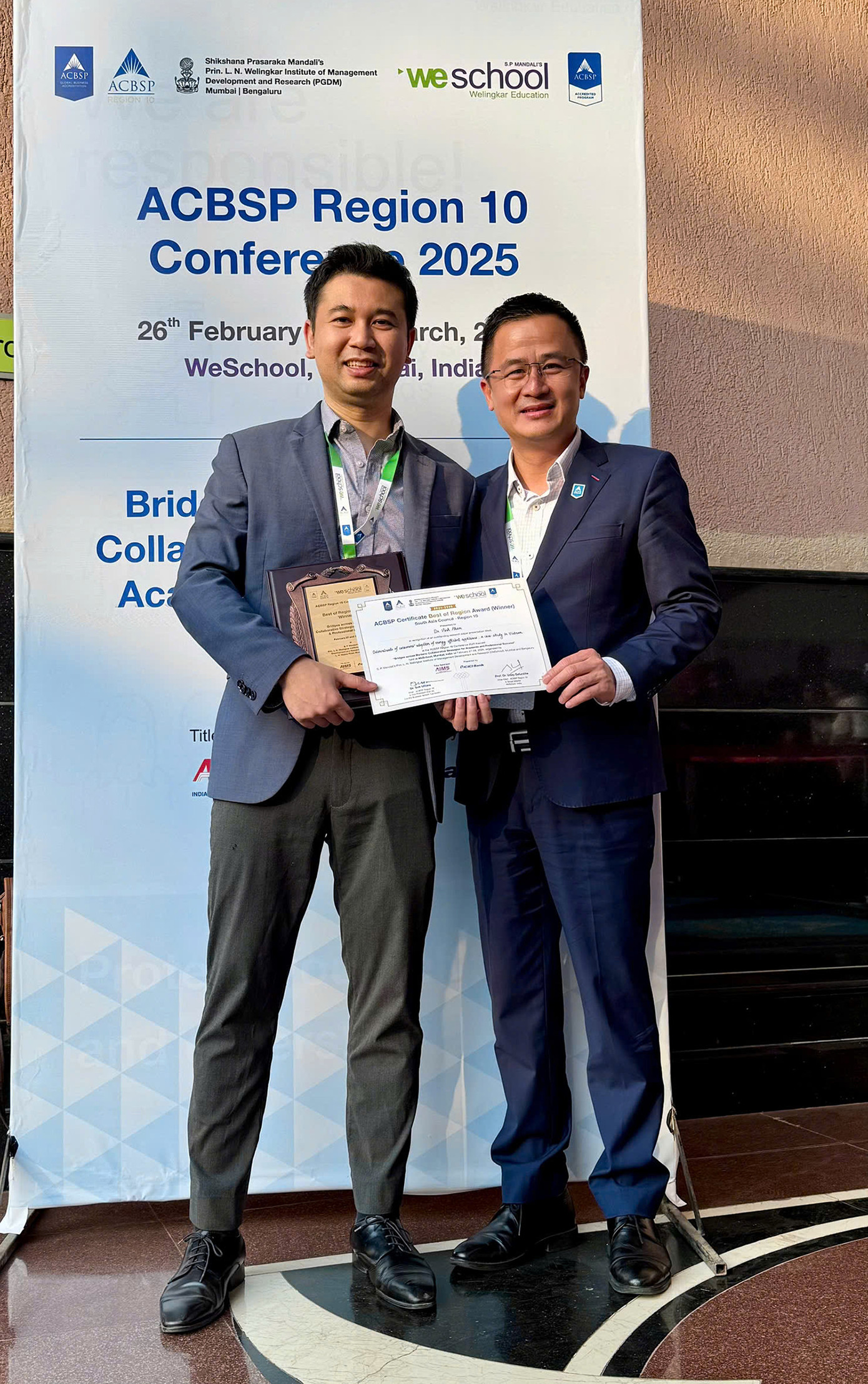 Công trình nghiên cứu của TS Phạm Thành Vinh đã vượt qua 60 đề tài nghiên cứu khoa học khác để giành giải 'Best of Region' tại Hội nghị ACBSP khu vực 10, năm 2025.