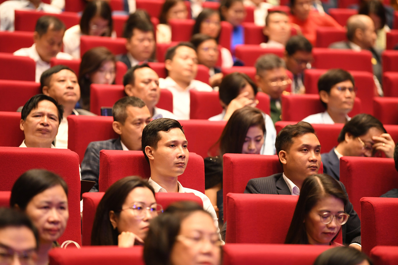 Đại diện nhà giáo, cán bộ quản lý giáo dục nhân dịp Kỷ niệm Ngày Nhà giáo Việt Nam (20/11). Đại diện nhà giáo, cán bộ quản lý giáo dục nhân dịp Kỷ niệm Ngày Nhà giáo Việt Nam (20/11).