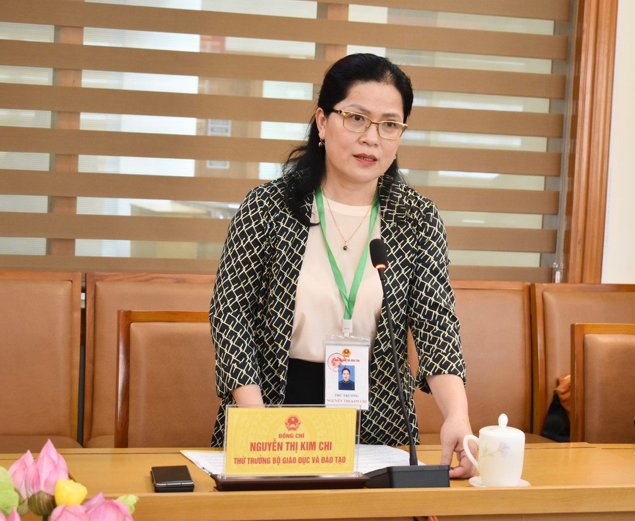 Thứ trưởng Nguyễn Thị Kim Chi phát biểu tại buổi làm việc.