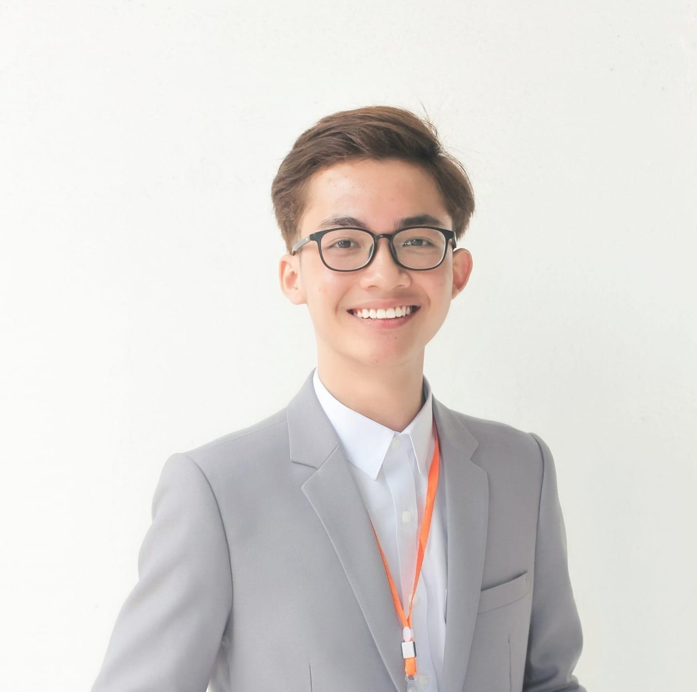 Nguyễn Kim Tùng (trường ĐH Khoa học Xã hội và Nhân văn, ĐHQG Hà Nội).