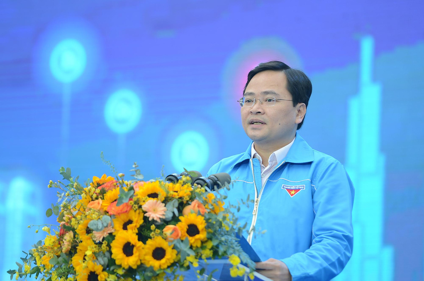 Ủy viên T.Ư Đảng, Bí thư Thứ nhất T.Ư Đoàn Nguyễn Anh Tuấn phát biểu tại chương trình. Ảnh: DƯƠNG TRIỀU Ủy viên T.Ư Đảng, Bí thư Thứ nhất T.Ư Đoàn Nguyễn Anh Tuấn phát biểu tại chương trình. Ảnh: DƯƠNG TRIỀU