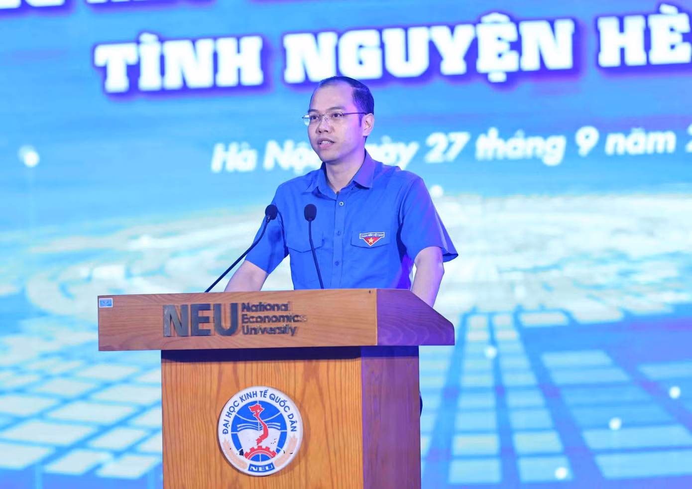 Anh Nguyễn Tiến Hưng – Phó Bí thư Thành Đoàn, Chủ tịch Hội Sinh viên TP. Hà Nội phát biểu tại Hội nghị Tổng kết Chiến dịch.