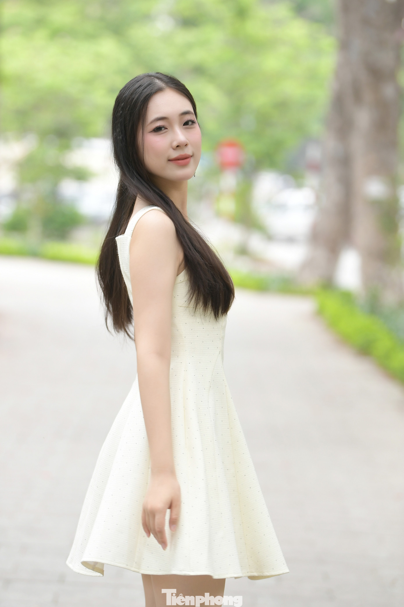 Trong phần thi Đại sứ Nhân ái, Nguyễn Phương Chi mang đến dự án Gương sáng học trò. Thông qua dự án, cô muốn lan tỏa câu chuyện của những học sinh nghèo nhưng đầy nghị lực vươn lên. Cô tin rằng mỗi ước mơ nhỏ nếu được lắng nghe và hỗ trợ kịp thời sẽ tạo nên sức mạnh lớn. Trong phần thi Đại sứ Nhân ái, Nguyễn Phương Chi mang đến dự án Gương sáng học trò. Thông qua dự án, cô muốn lan tỏa câu chuyện của những học sinh nghèo nhưng đầy nghị lực vươn lên. Cô tin rằng mỗi ước mơ nhỏ nếu được lắng nghe và hỗ trợ kịp thời sẽ tạo nên sức mạnh lớn.