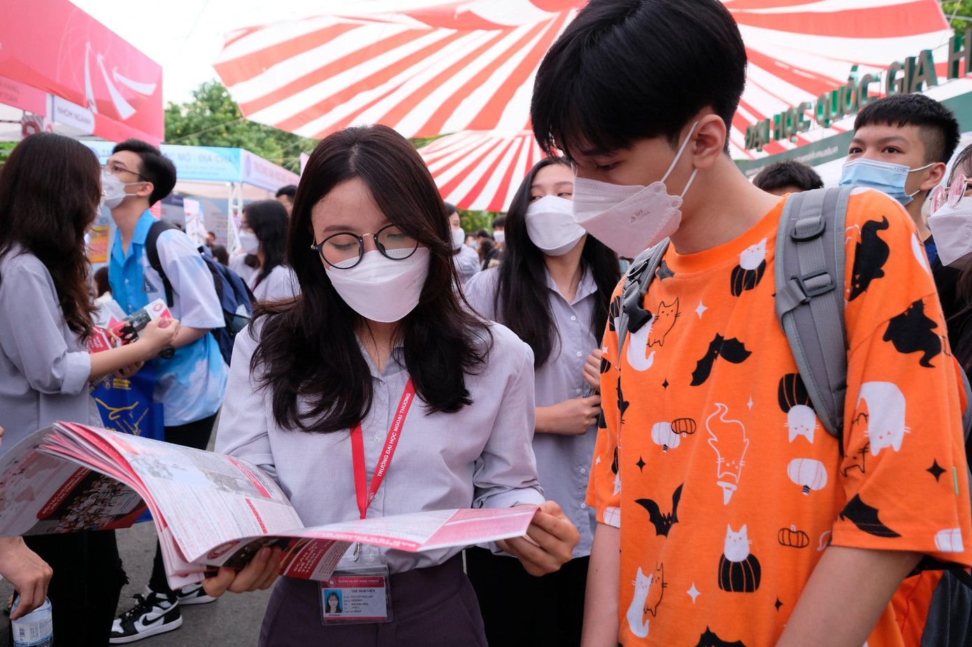 Tìm hiểu thông tin tại Ngày hội tư vấn tuyển sinh - hướng nghiệp ở Hà Nội. Tìm hiểu thông tin tại Ngày hội tư vấn tuyển sinh - hướng nghiệp ở Hà Nội.