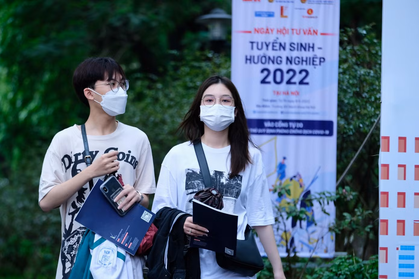 Học sinh đến tham dự Ngày hội tư vấn tuyển sinh - hướng nghiệp tại Hà Nội.