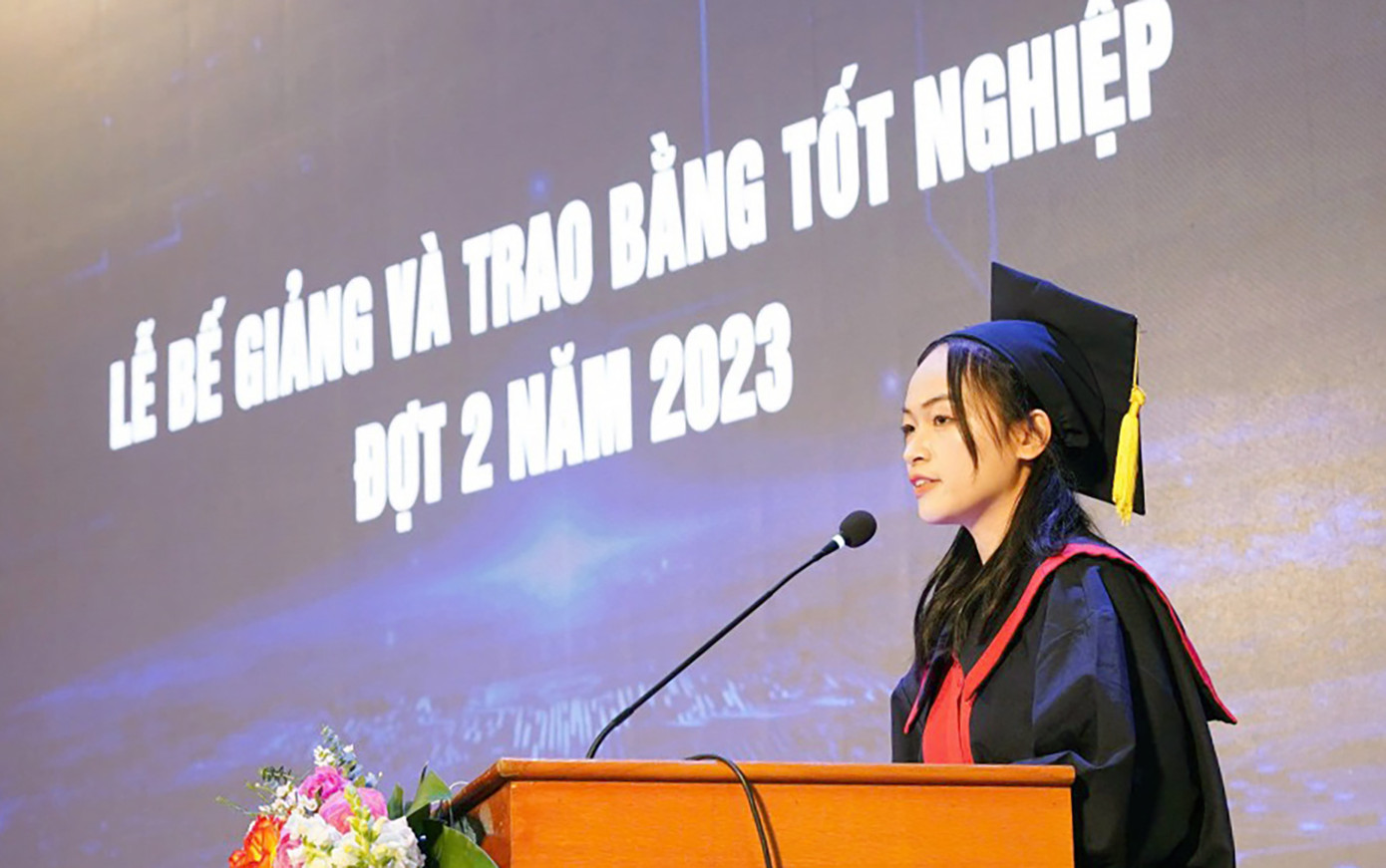 Chân dung thủ khoa kép trường ĐH Công nghệ (ĐHQG Hà Nội). Chân dung thủ khoa kép trường ĐH Công nghệ (ĐHQG Hà Nội).