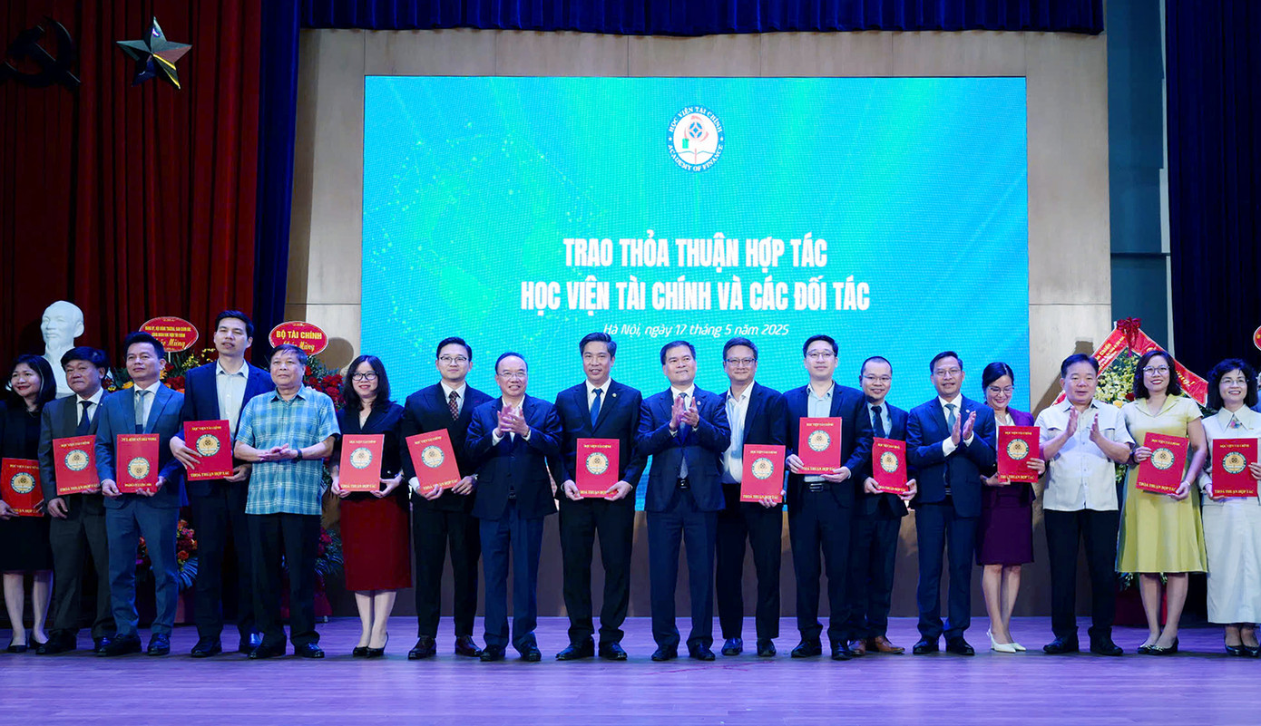 Học viện Tài chính tiến hành ký kết biên bản ghi nhớ hợp tác (MOU) với nhiều doanh nghiệp, tổ chức quốc tế, trường đại học danh tiếng trong và ngoài nước.