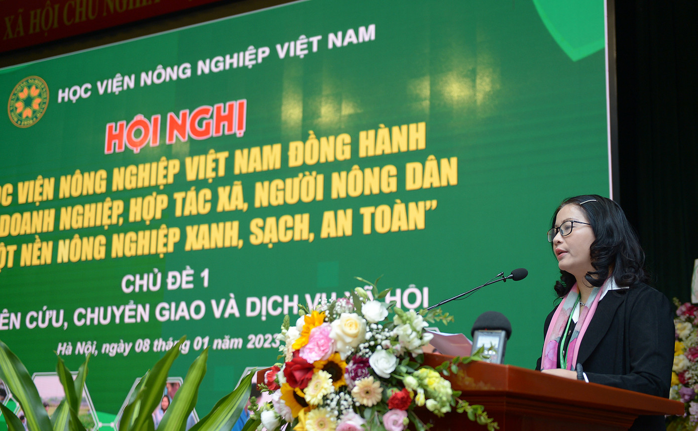PGS. TS Nguyễn Thị Lan - Giám đốc Học viện Nông nghiệp Việt Nam phát biểu tại chương trình.