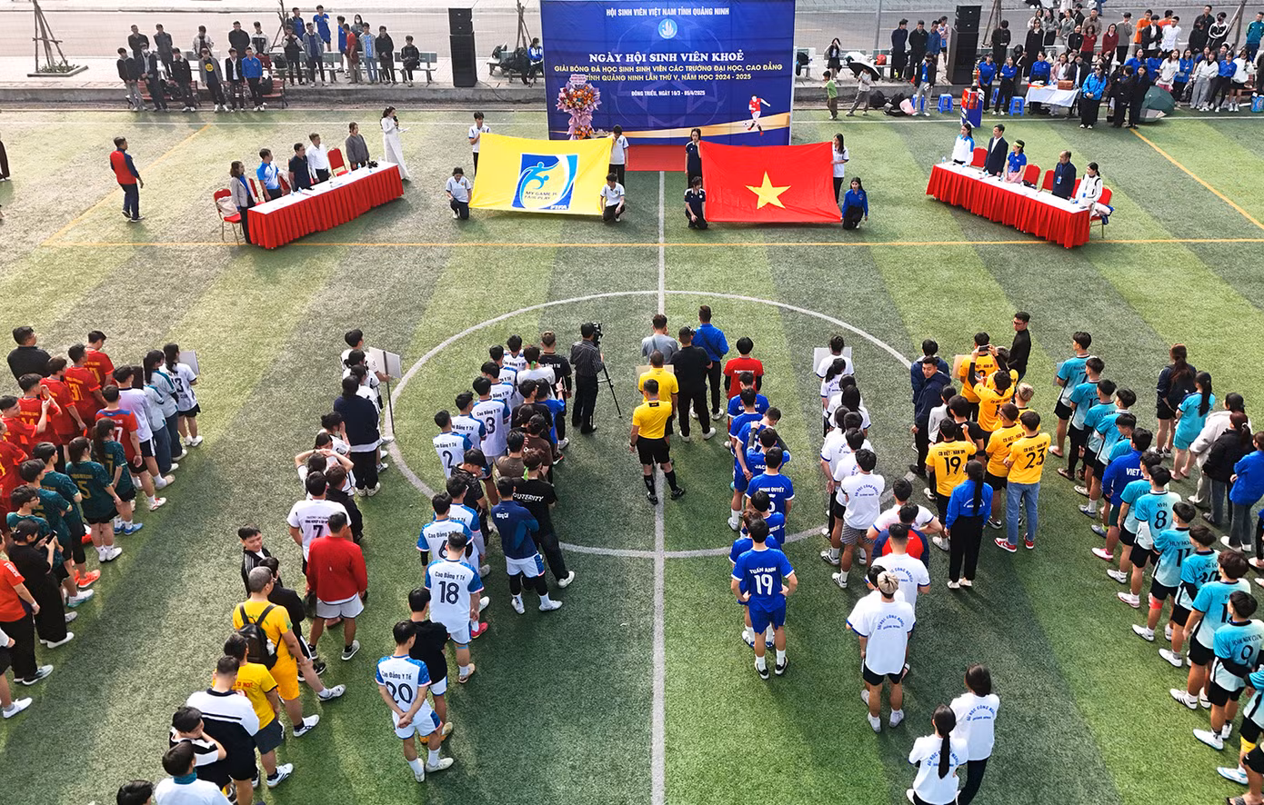 Hơn 1.000 học sinh, sinh viên từ các trường đại học, cao đẳng và THPT trên địa bàn tỉnh Quảng Ninh đã tham gia Ngày hội Sinh viên khỏe.