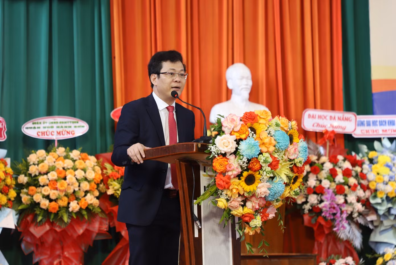 PGS. TS Lê Văn Huy phát biểu tại lễ công bố.