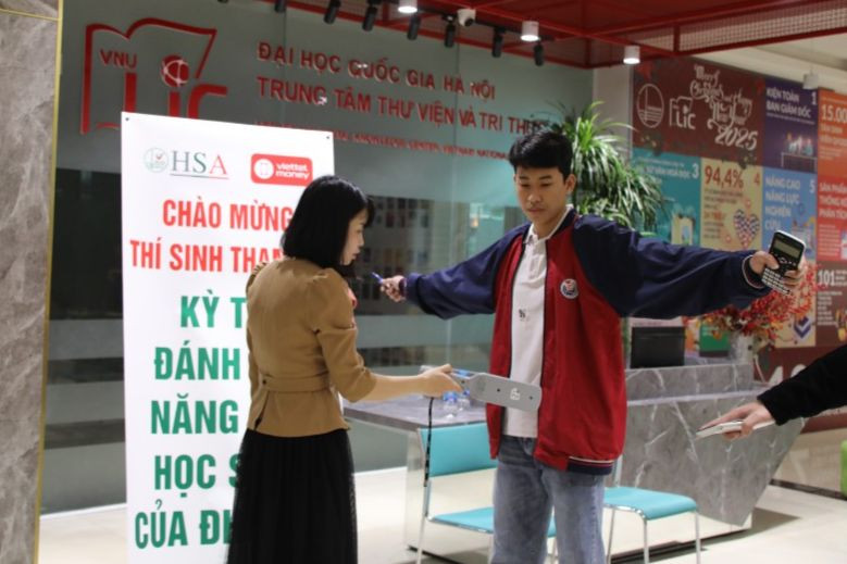 Kỳ thi Đánh giá năng lực HSA 2025: Điểm số tăng vọt, cuộc đua vào đại học ngày càng khốc liệt. Ảnh: VNU