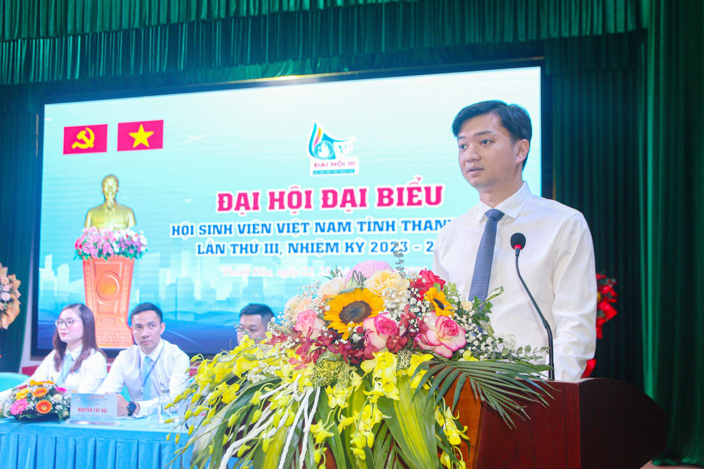 Anh Nguyễn Minh Triết - Bí thư T.Ư Đoàn, Chủ tịch T.Ư Hội Sinh viên Việt Nam, phát biểu chỉ đạo Đại hội. Anh Nguyễn Minh Triết - Bí thư T.Ư Đoàn, Chủ tịch T.Ư Hội Sinh viên Việt Nam, phát biểu chỉ đạo Đại hội.