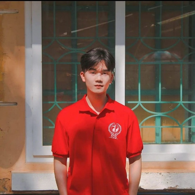 Cáp Trọng Phúc Trang, sinh viên ngành Hàn Quốc. Cáp Trọng Phúc Trang, sinh viên ngành Hàn Quốc.