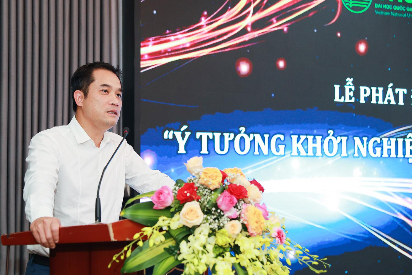 Phó Giám đốc ĐHQG Hà Nội Phạm Bảo Sơn phát biểu tại lễ phát động. Phó Giám đốc ĐHQG Hà Nội Phạm Bảo Sơn phát biểu tại lễ phát động.