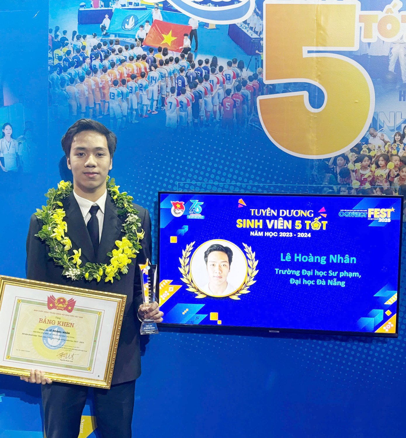 'Sinh viên 5 tốt' Lê Hoàng Nhân (ngành Sư phạm Toán, trường ĐH Sư phạm, ĐH Đà Nẵng).