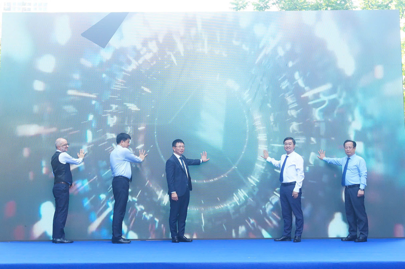 Khai mạc Ngày hội tuyển sinh khối ngành Khoa học – Công nghệ năm 2025. Khai mạc Ngày hội tuyển sinh khối ngành Khoa học – Công nghệ năm 2025.