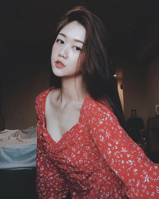 Trong vài lần chia sẻ, Nam Phương cho biết cô sẵn sàng từ bỏ nghề nghiệp gia đình định hướng để theo đuổi đam mê vi vu, “chinh phục bầu trời”. Hoc vien Hang khong