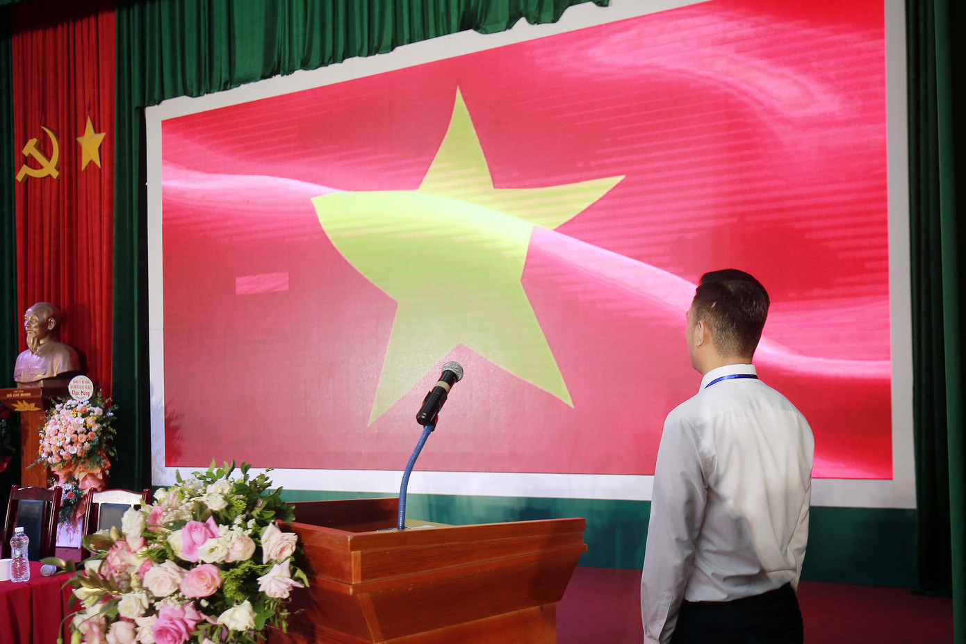 Đại hội có sự tham dự của 250 đại biểu ưu tú, đại diện cho gần 40.000 hội viên, sinh viên trong trường.