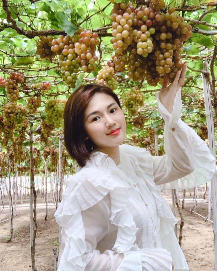 Bởi không mất chi phí di chuyển vào vườn nên nơi đây lại càng thu hút lượng khách đến tham quan nhiều hơn. Bởi không mất chi phí di chuyển vào vườn nên nơi đây lại càng thu hút lượng khách đến tham quan nhiều hơn.