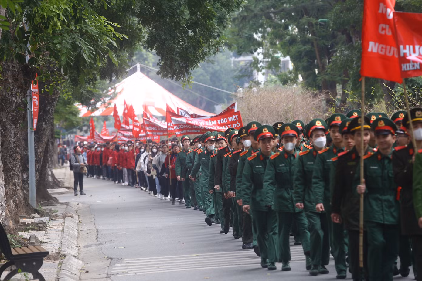 Sinh viên Thủ đô hưởng ứng chương trình.