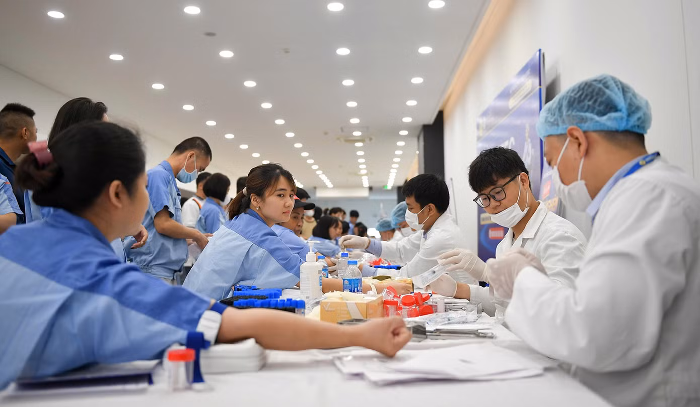 500 công nhân được khám sức khỏe miễn phí tại Ngày hội ý nghĩa ở Gia Lâm.