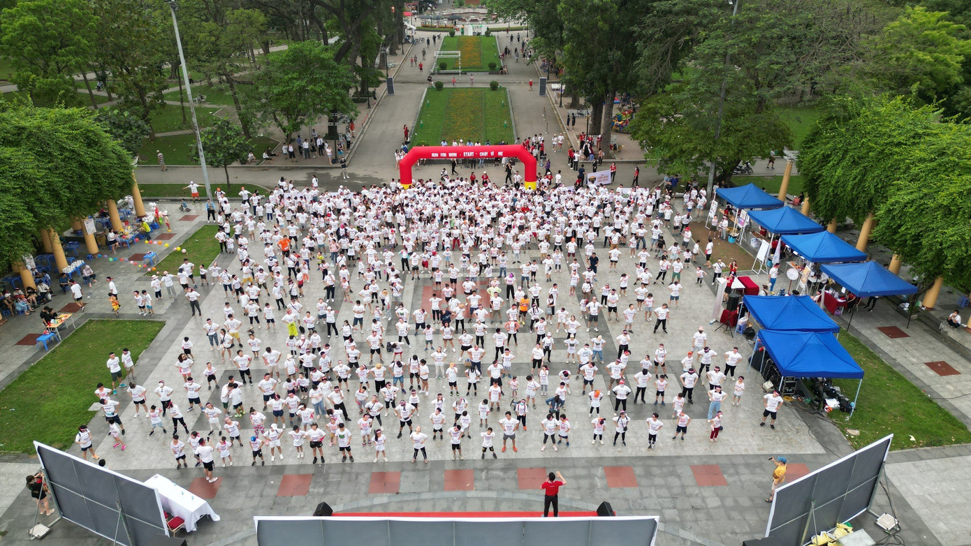 Hơn 1.000 vận động viên nghiệp dư tham gia giải chạy với ý nghĩa cao cả.