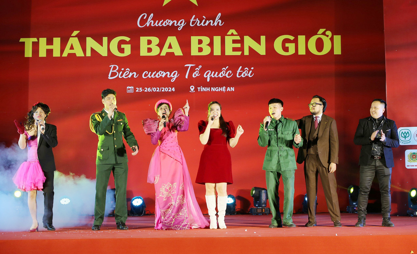 Các tiết mục văn nghệ tại chương trình. Các tiết mục văn nghệ tại chương trình.