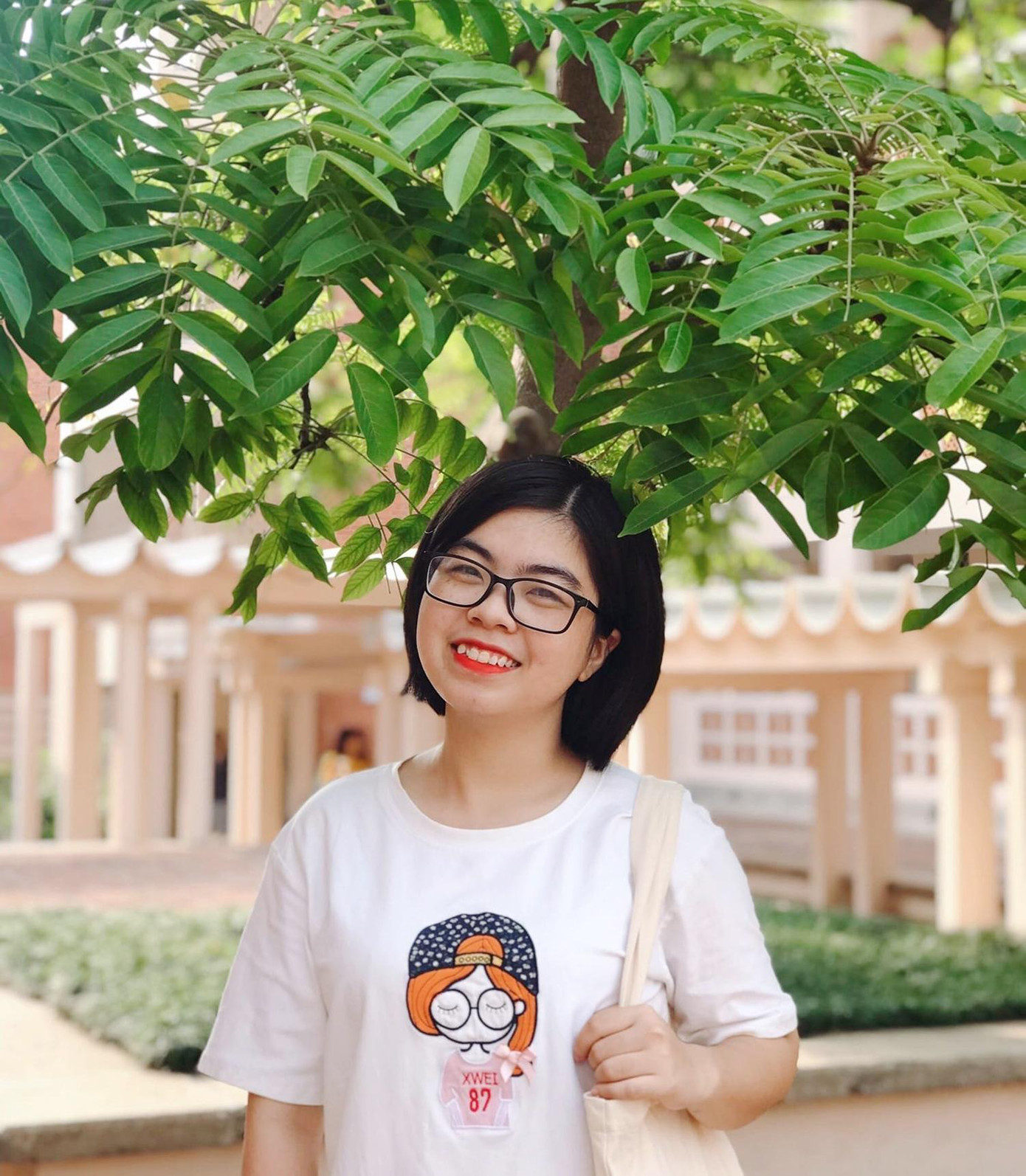 Nguyễn Thị Huế hai năm liền đạt danh hiệu Sinh viên 5 tốt cấp T.Ư. Nguyễn Thị Huế hai năm liền đạt danh hiệu Sinh viên 5 tốt cấp T.Ư.