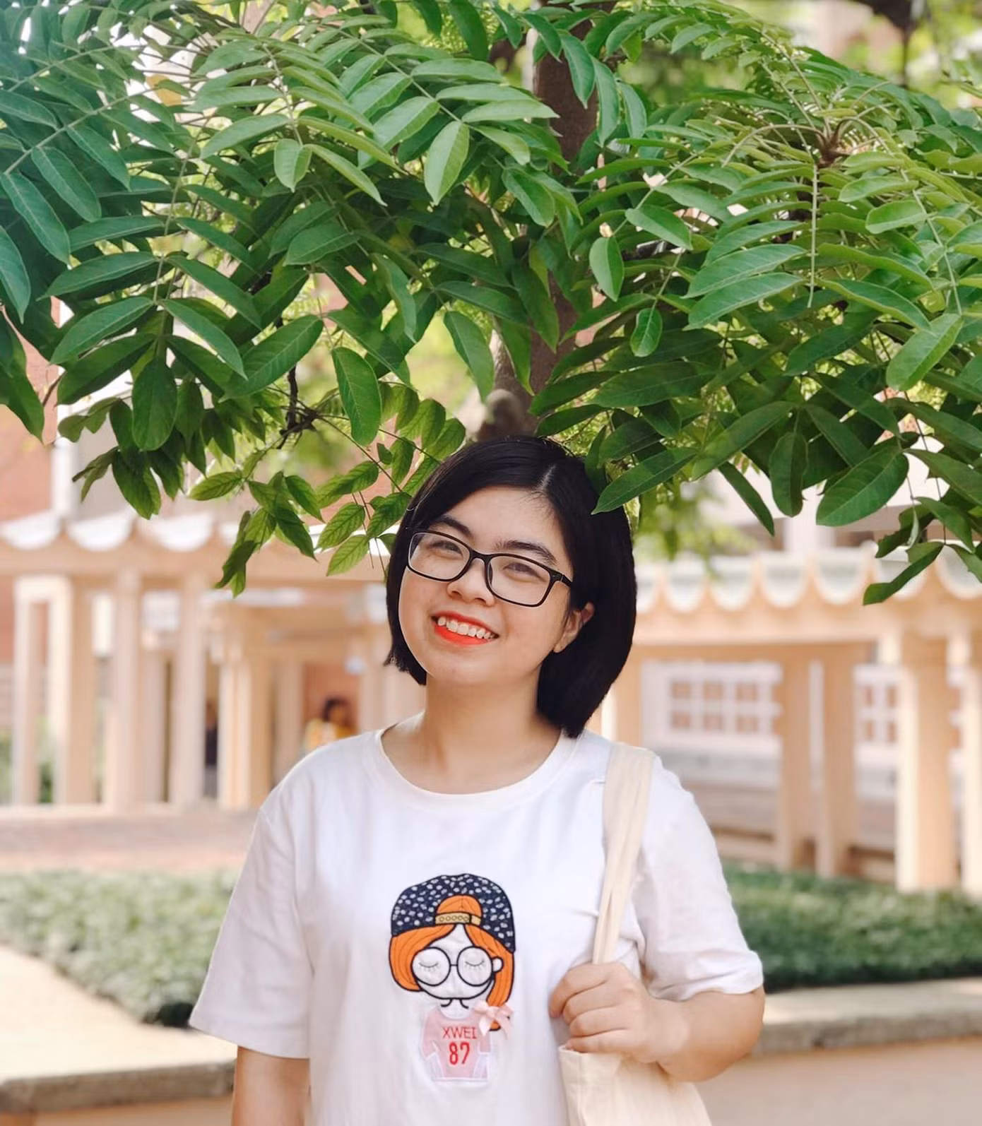 Nguyễn Thị Huế hai năm liền đạt danh hiệu Sinh viên 5 tốt cấp T.Ư.