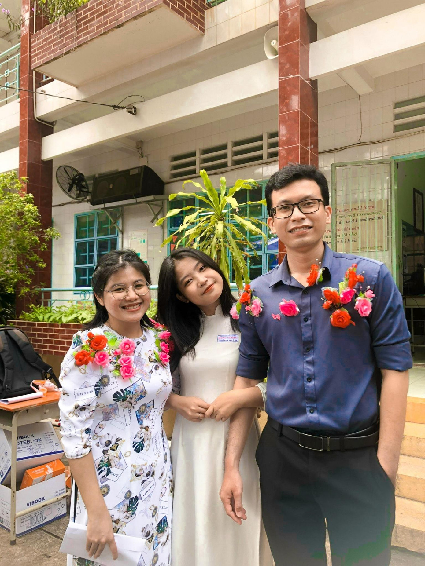 Thầy Quốc chia sẻ bí quyết “nằm lòng” kiến thức môn Vật lí hiệu quả. Ảnh: NVCC Thầy Quốc chia sẻ bí quyết “nằm lòng” kiến thức môn Vật lí hiệu quả. Ảnh: NVCC