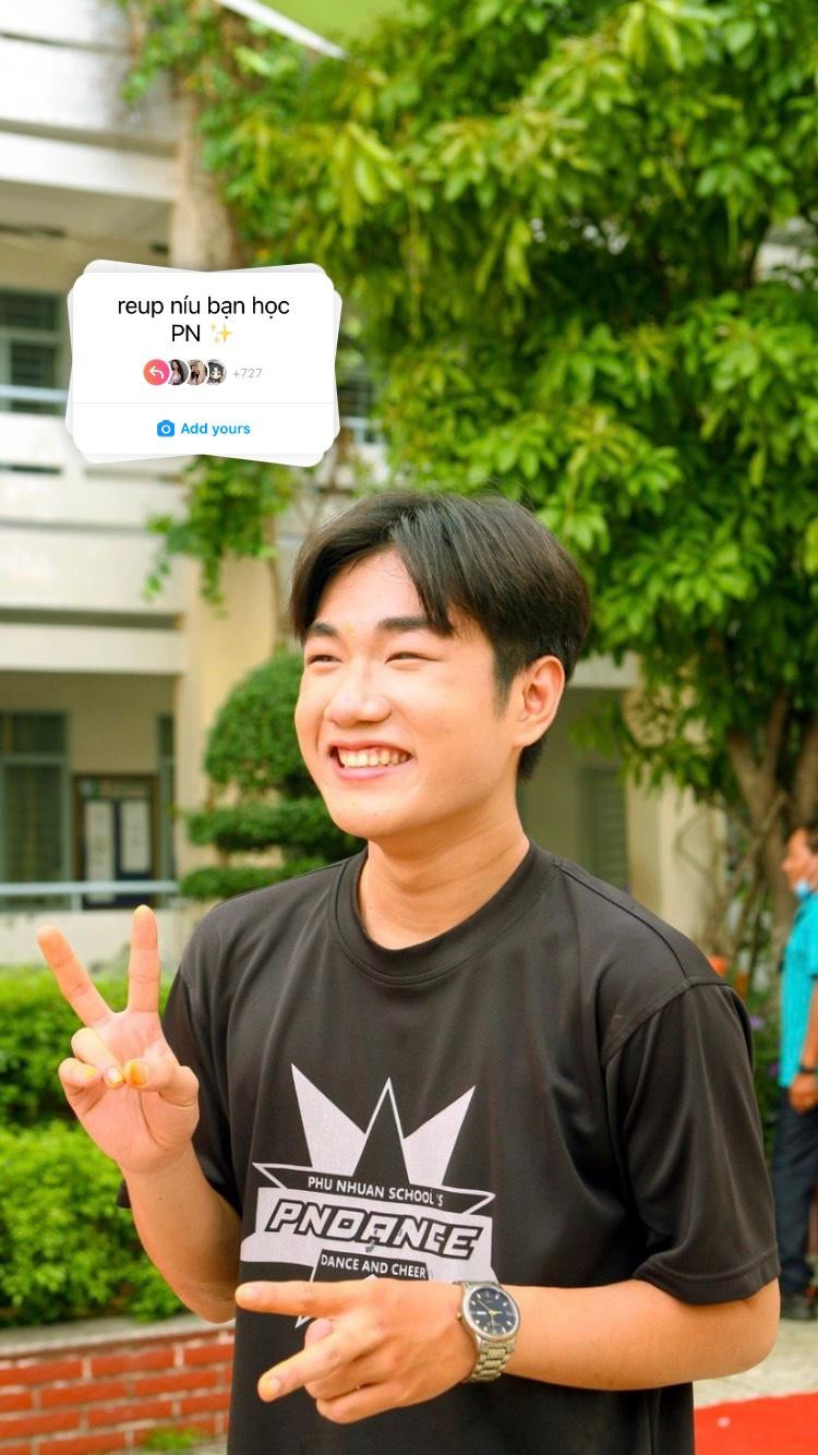 Phạm Tấn Lộc, cựu học sinh trường THPT Phú Nhuận, tham gia trend này vì cậu bạn muốn khoe rằng mình siêu &quot;xinh giai&quot;...