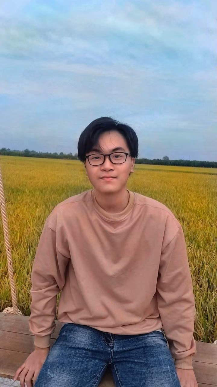 Quang Trường cho rằng các bạn sinh viên cần trang bị những kiến thức cần thiết để phòng vệ bản thân khi có hỏa hoạn xảy ra. Ảnh: NVCC